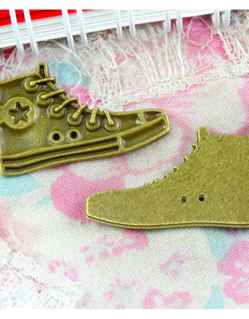 Load image into Gallery viewer, Bronze Earrings Pendants